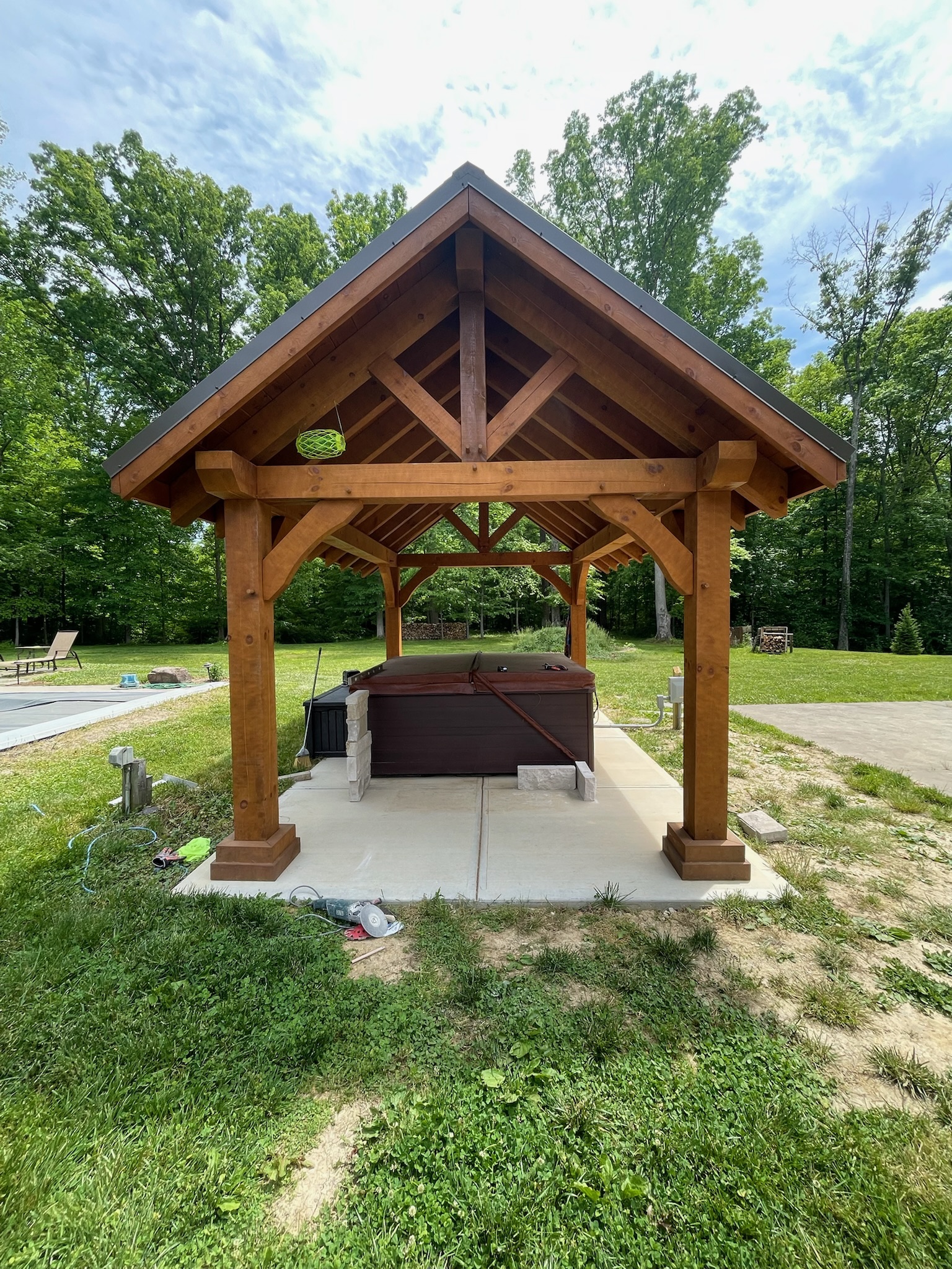 Outdoor Hot Tub Bar (Masonry Base & Cap) — before